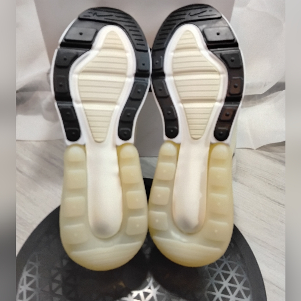 NEW Nike Womens Air Max 270 Cocounut Cream Yellow Translucent Air Unit Size 10 - Picture 7 of 12